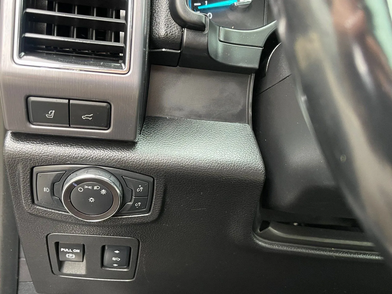 2018 Ford Expedition Platinum - Photo 31