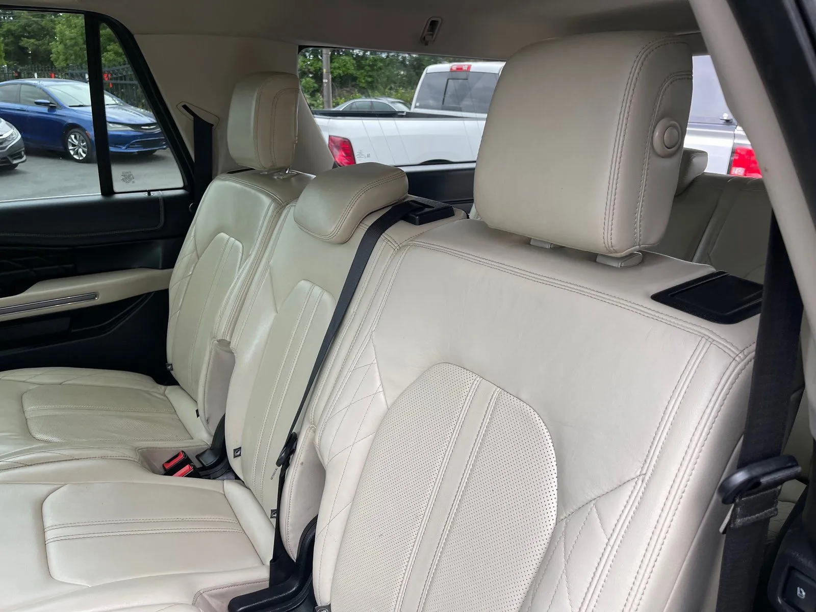 2018 Ford Expedition Platinum - Photo 15