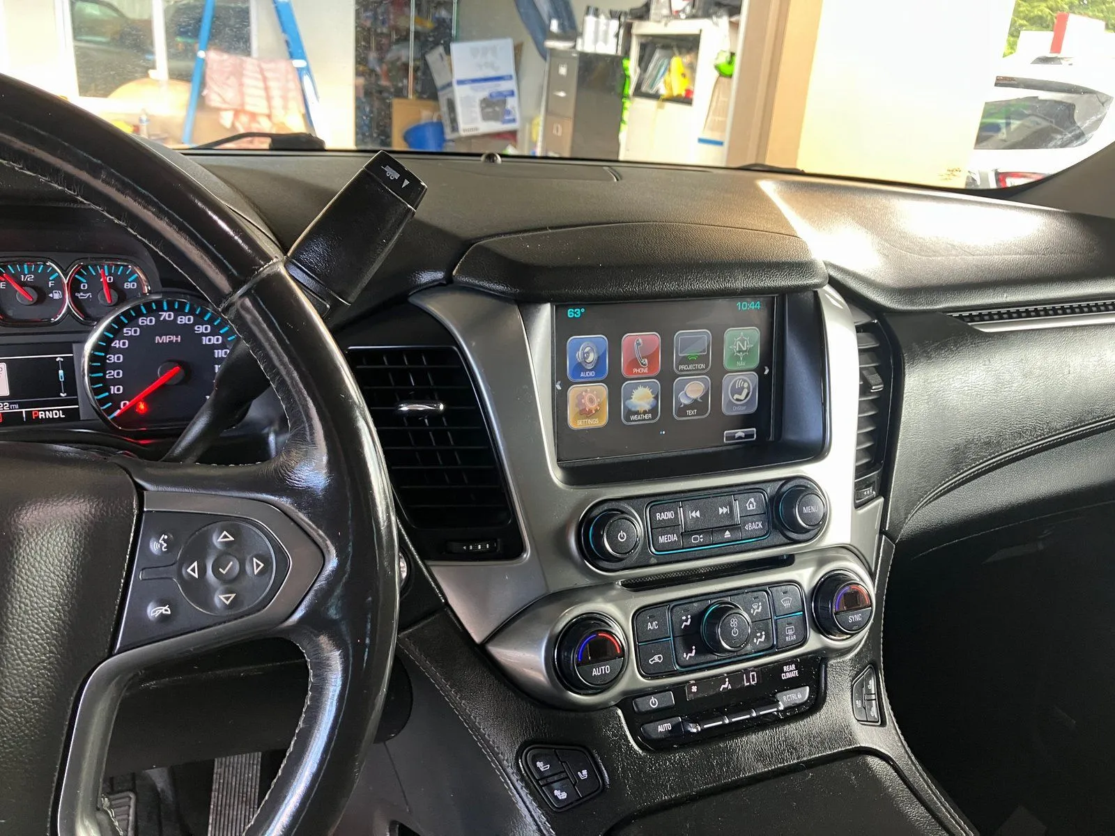 Chevrolet Tahoe photo 25