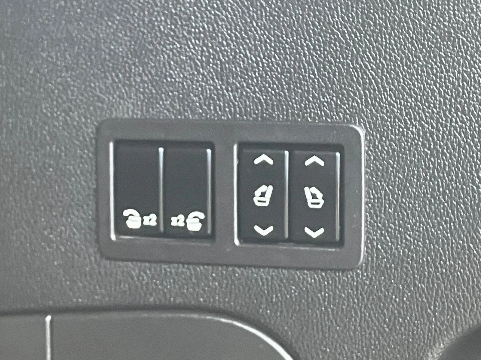 Chevrolet Tahoe photo 19