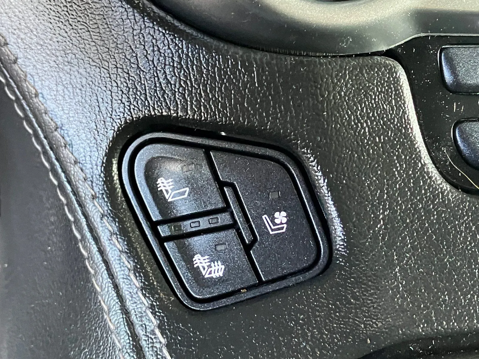 Chevrolet Tahoe photo 28