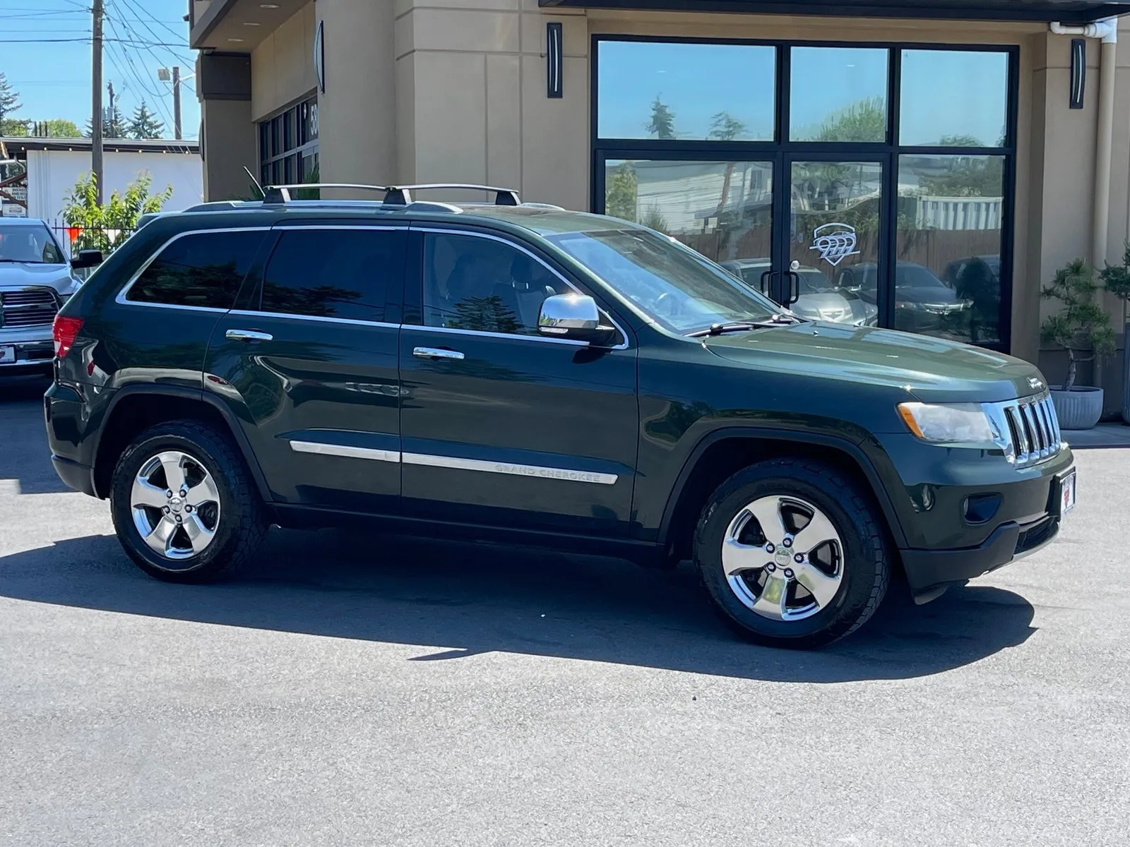 Green 2011 Jeep Grand Cherokee Limited for sale in Lakewood, WA