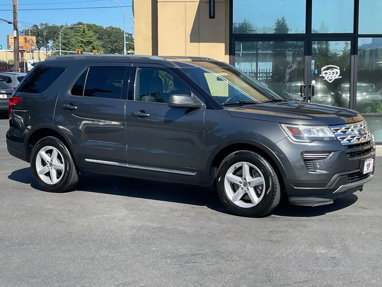 Gray 2019 Ford Explorer XLT for sale in Lakewood, WA
