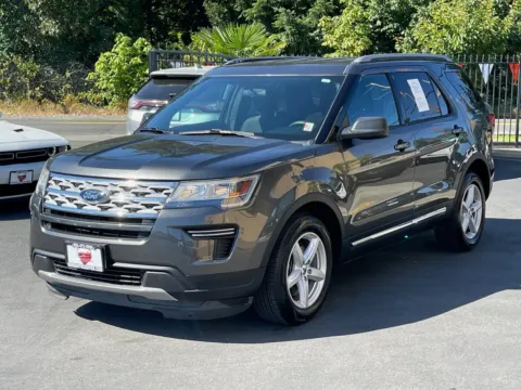 Another view of 2019 Ford Explorer XLT for sale in Lakewood, WA at 9999 Auto Center