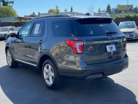 More photos of 2019 Ford Explorer XLT at 9999 Auto Center, WA