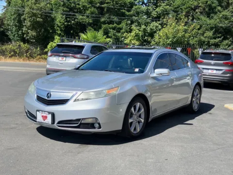 More photos of 2013 Acura TL 3.5 at 9999 Auto Center, WA