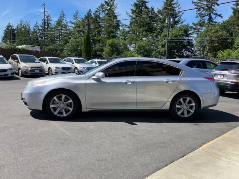 More photos of 2013 Acura TL 3.5 at 9999 Auto Center, WA