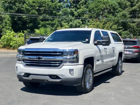 More photos of 2017 Chevrolet Silverado 1500 High Country at 9999 Auto Center, WA