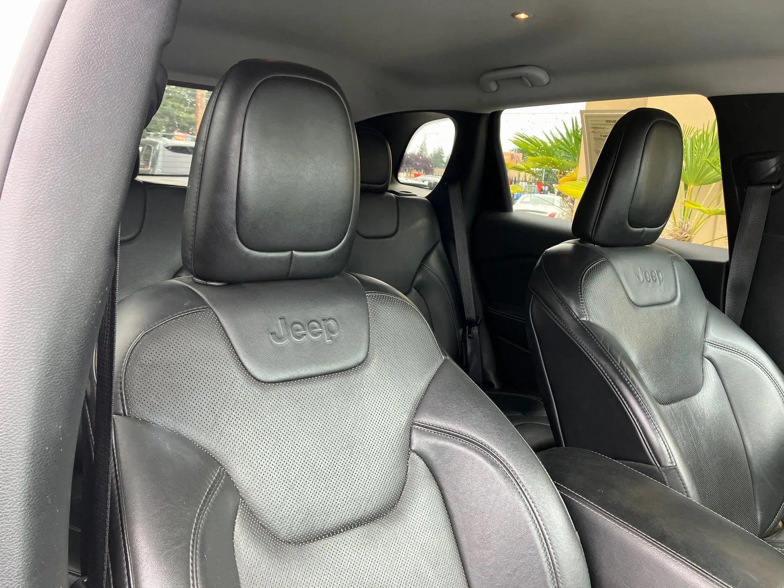 Jeep Cherokee photo 21