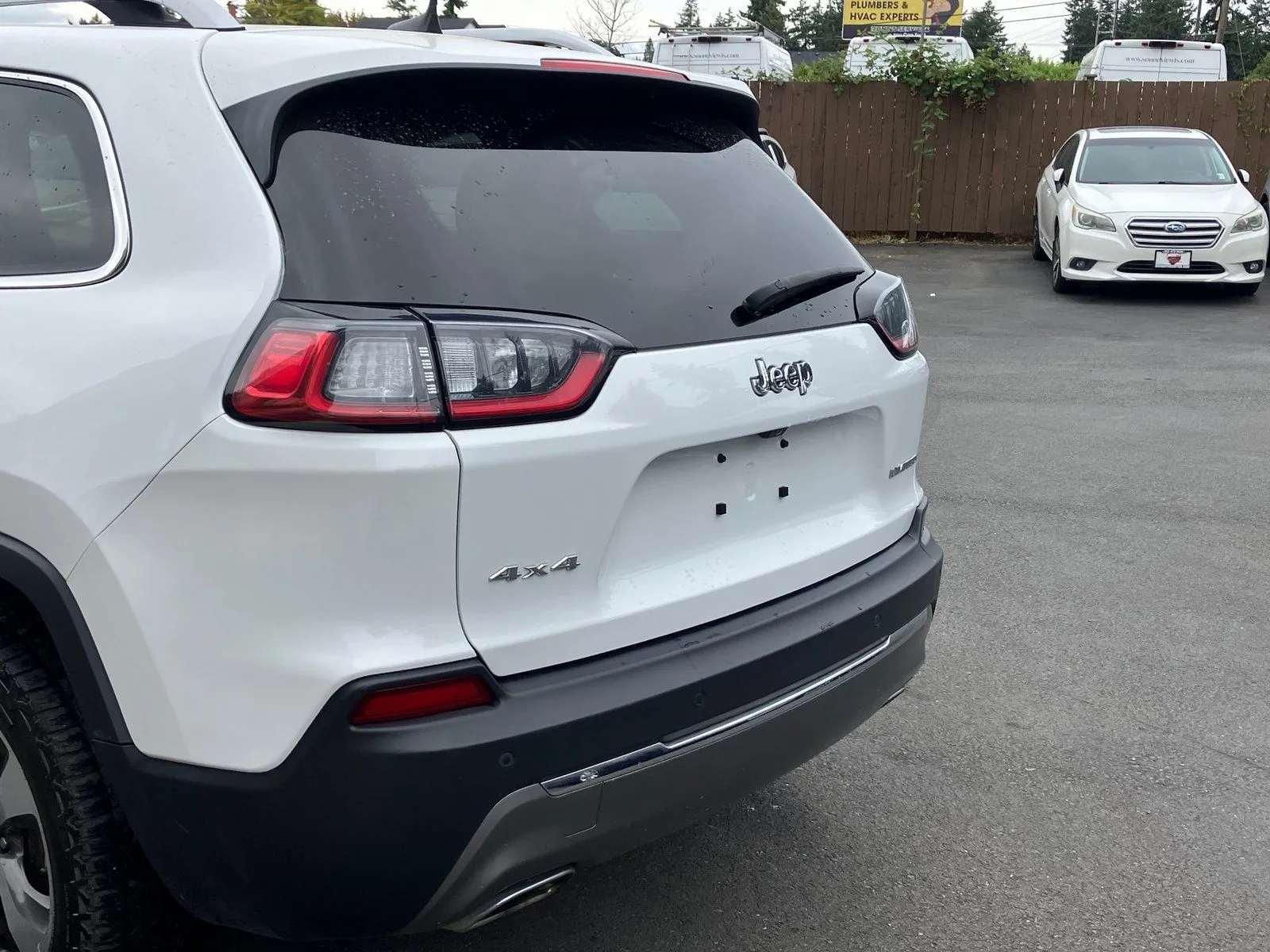 Jeep Cherokee photo 7