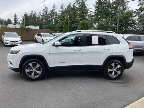 More photos of 2019 Jeep Cherokee Limited at 9999 Auto Center, WA