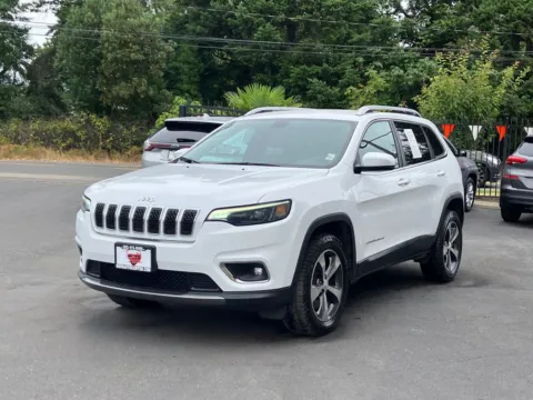 More photos of 2019 Jeep Cherokee Limited at 9999 Auto Center, WA