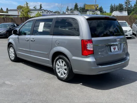 More photos of 2016 Chrysler Town & Country Touring at 9999 Auto Center, WA