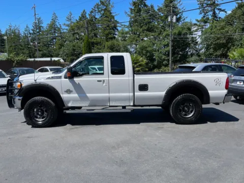 More photos of 2012 Ford F-250SD Lariat at 9999 Auto Center, WA