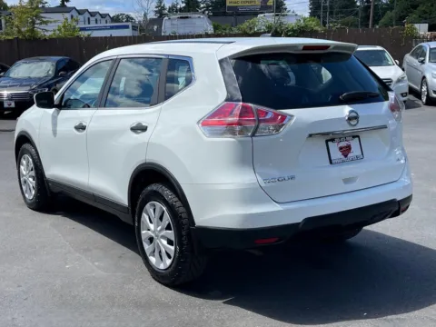 More photos of 2016 Nissan Rogue S at 9999 Auto Center, WA