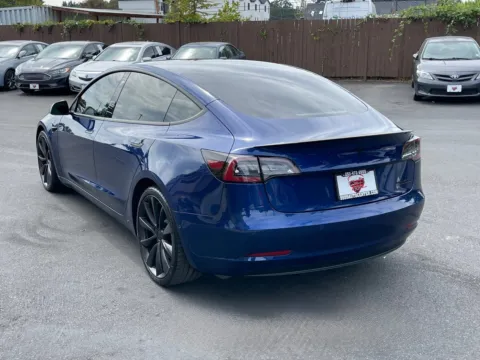 More photos of 2019 Tesla Model 3 Performance at 9999 Auto Center, WA