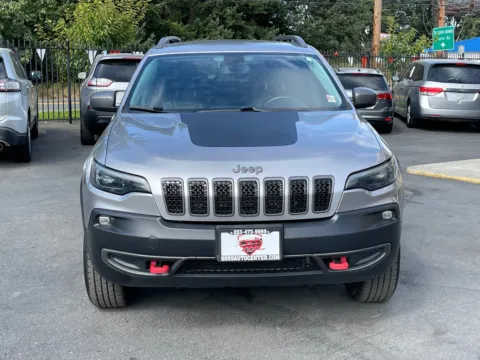 Photos of 2020 Jeep Cherokee Trailhawk for sale in Lakewood, WA at 9999 Auto Center