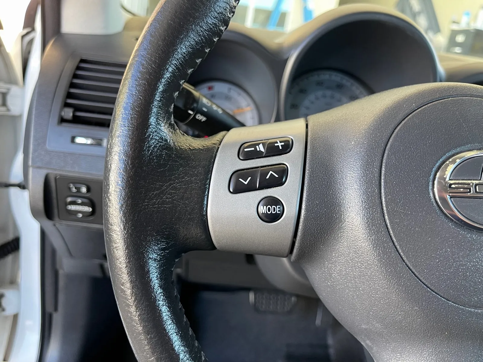 2009 Scion tC Base photo 7
