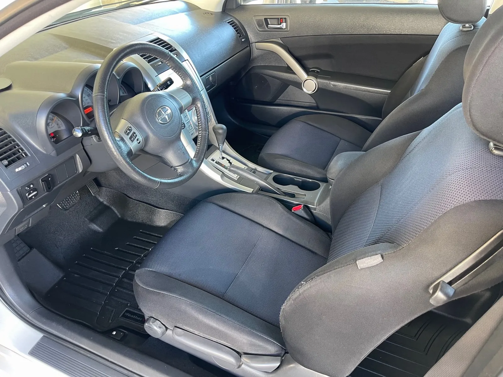 2009 Scion tC Base photo 17