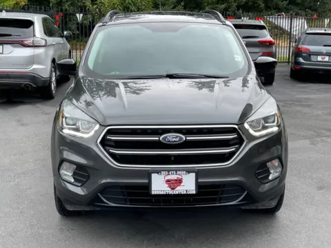 Photos of 2017 Ford Escape SE for sale in Lakewood, WA at 9999 Auto Center