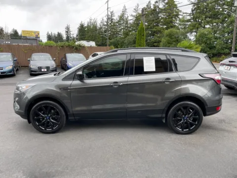 More photos of 2017 Ford Escape SE at 9999 Auto Center, WA