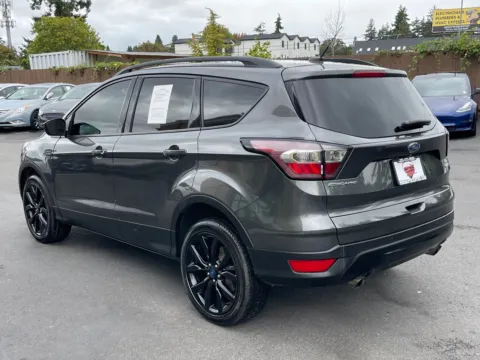 More photos of 2017 Ford Escape SE at 9999 Auto Center, WA