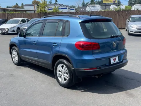 More photos of 2017 Volkswagen Tiguan 2.0T S at 9999 Auto Center, WA
