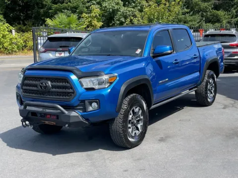 Another view of 2017 Toyota Tacoma TRD Off-Road for sale in Lakewood, WA at 9999 Auto Center