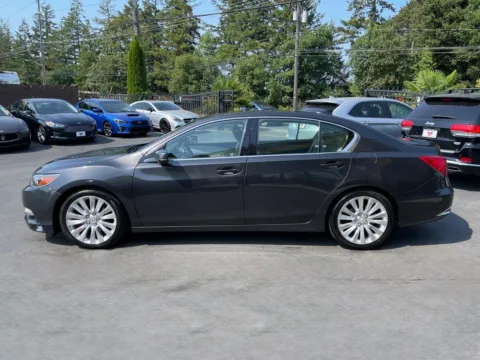More photos of 2014 Acura RLX at 9999 Auto Center, WA