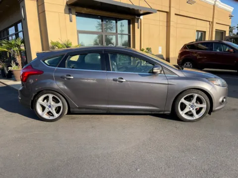 Photos of 2014 Ford Focus Titanium for sale in Lakewood, WA at 9999 Auto Center