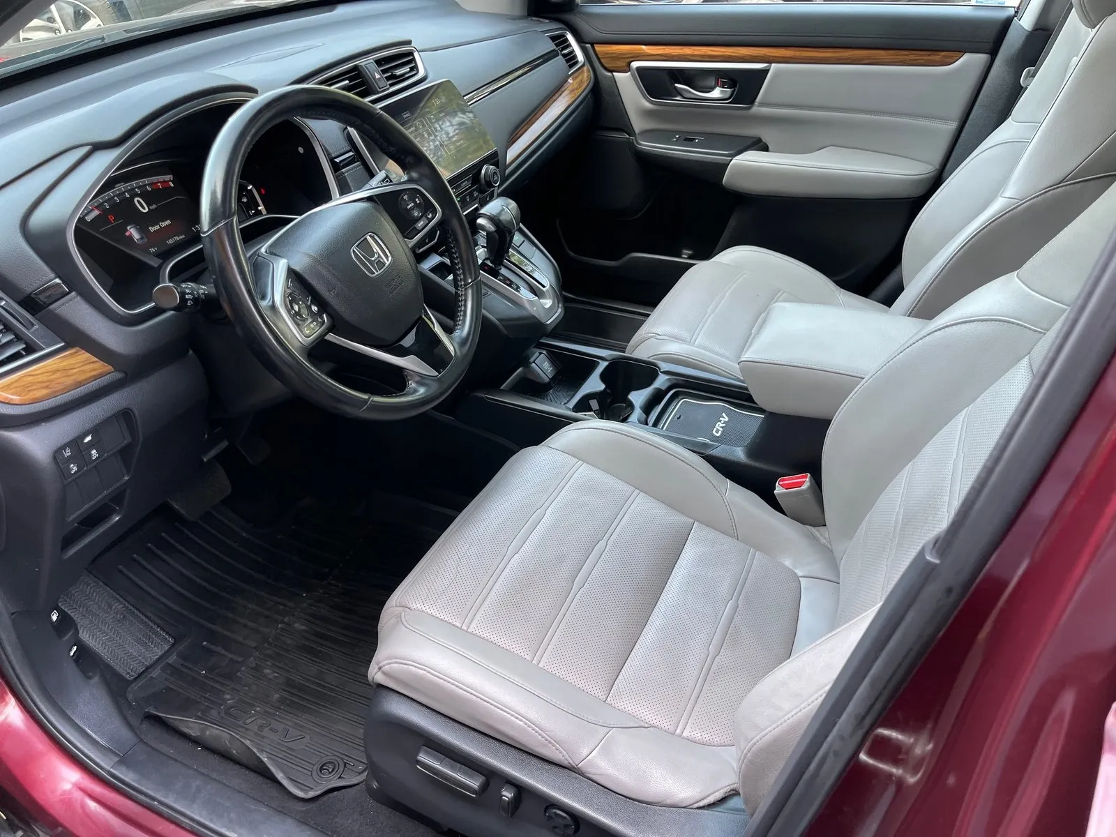 2017 Honda CR-V Touring photo 4