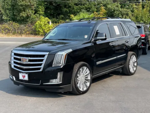 More photos of 2016 Cadillac Escalade Premium at 9999 Auto Center, WA