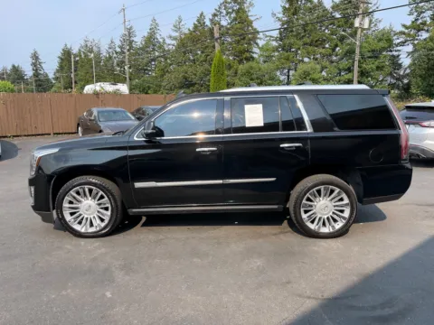 More photos of 2016 Cadillac Escalade Premium at 9999 Auto Center, WA