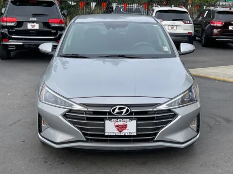 Photos of 2020 Hyundai Elantra SE for sale in Lakewood, WA at 9999 Auto Center