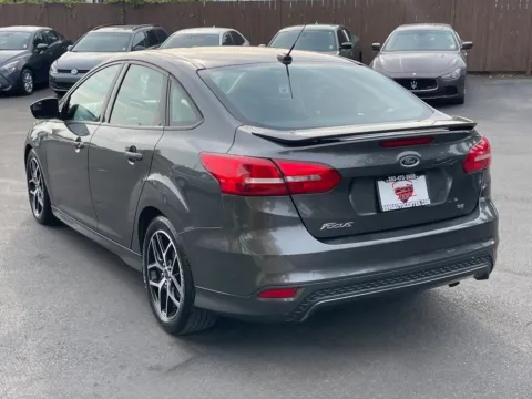 More photos of 2016 Ford Focus SE at 9999 Auto Center, WA