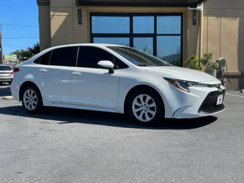 Photos of 2020 Toyota Corolla LE for sale in Lakewood, WA at 9999 Auto Center