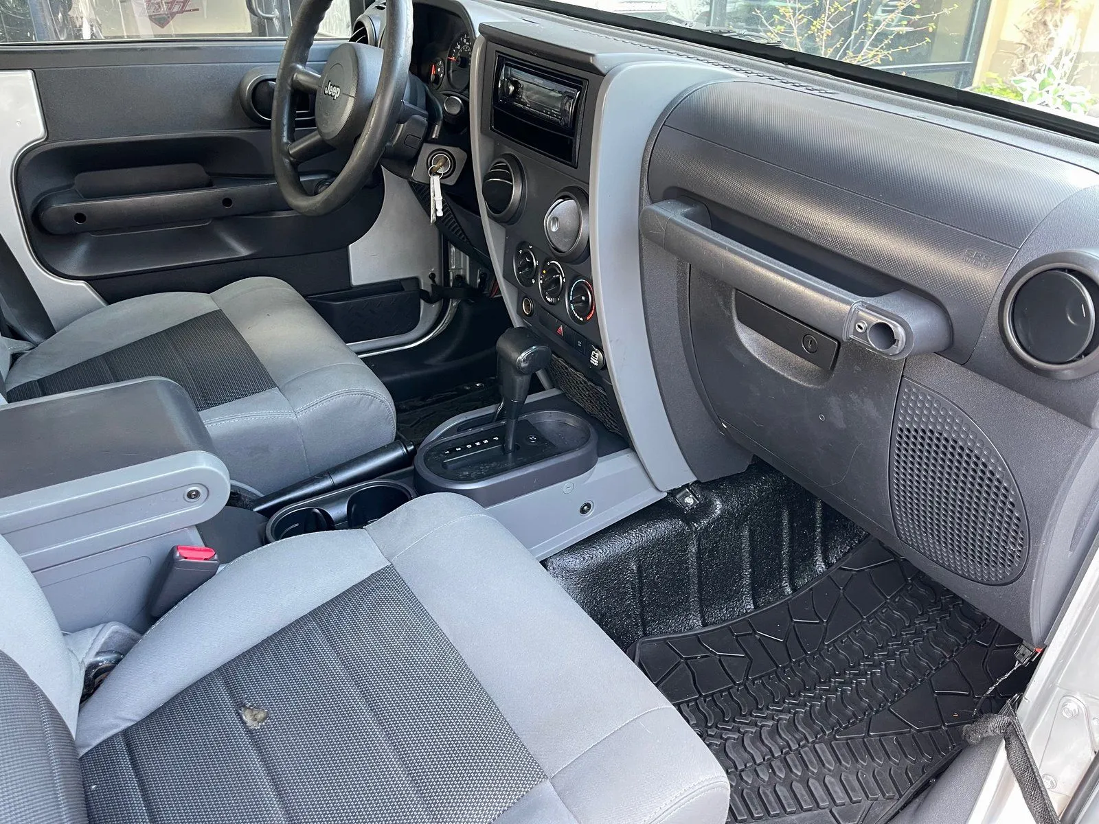 Jeep Wrangler photo 21