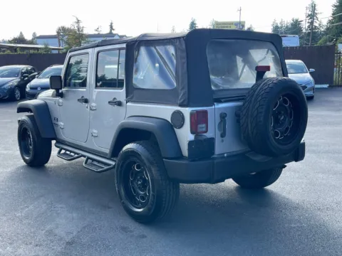 More photos of 2009 Jeep Wrangler Unlimited X at 9999 Auto Center, WA