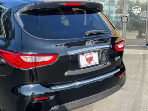 More photos of 2015 INFINITI QX60 at 9999 Auto Center, WA