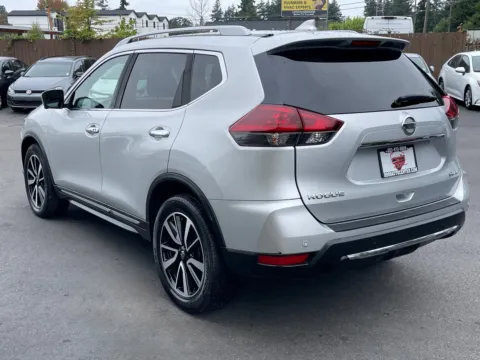More photos of 2019 Nissan Rogue SL at 9999 Auto Center, WA