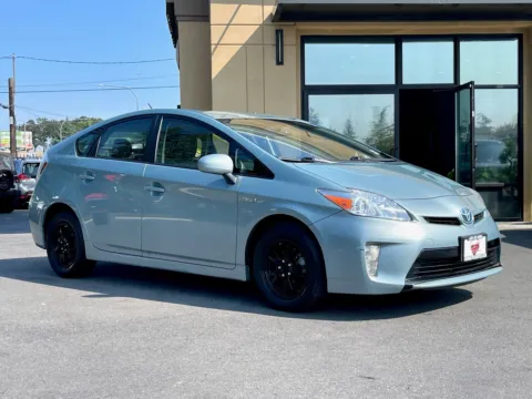 Blue 2014 Toyota Prius Four for sale in Lakewood, WA