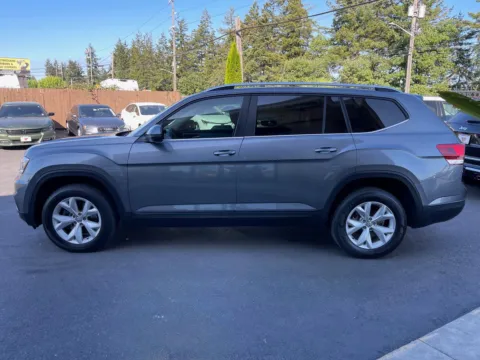More photos of 2018 Volkswagen Atlas Launch Edition at 9999 Auto Center, WA