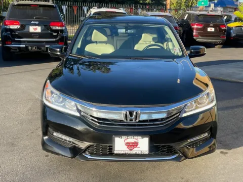 More photos of 2016 Honda Accord EX-L at 9999 Auto Center, WA