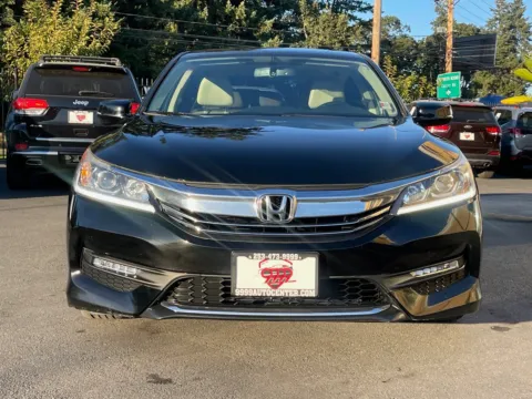 More photos of 2016 Honda Accord EX-L at 9999 Auto Center, WA