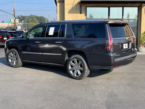 More photos of 2017 Cadillac Escalade ESV Premium at 9999 Auto Center, WA