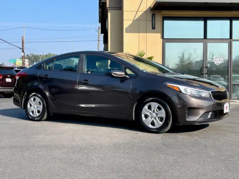 Brown 2017 Kia Forte LX for sale in Lakewood, WA