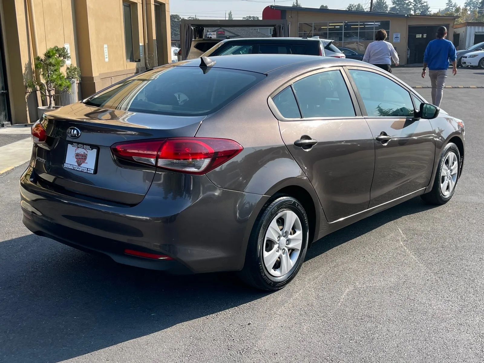 2017 Kia Forte LX Base photo 2