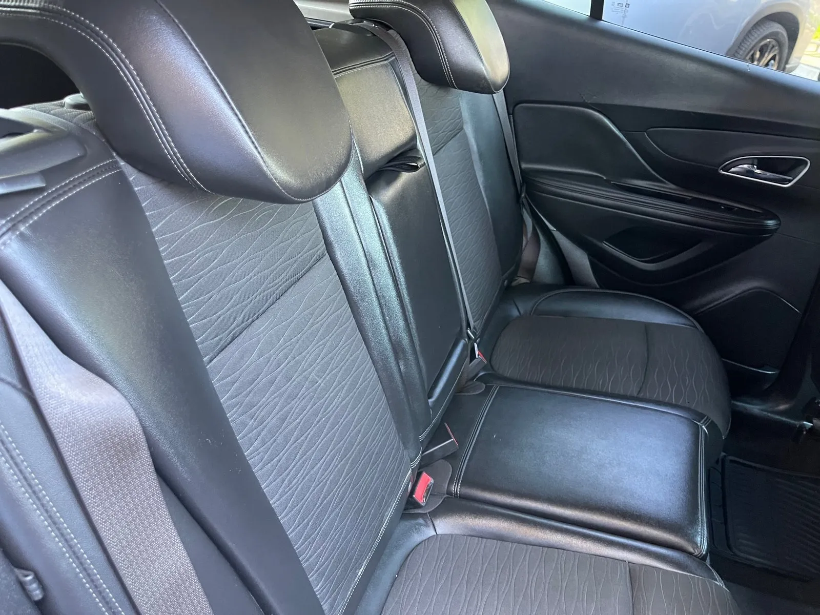 2016 Buick Encore Base photo 8