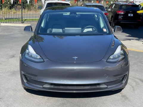 More photos of 2020 Tesla Model 3 Standard Range Plus at 9999 Auto Center, WA