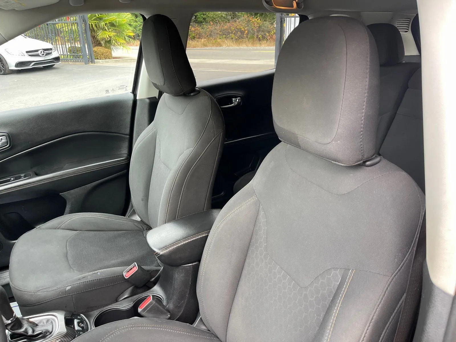 Jeep Compass photo 12
